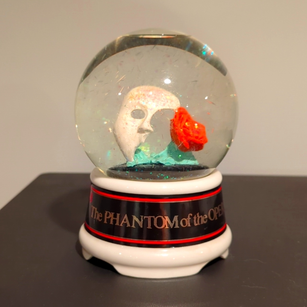 Phantom of the Opera music snow globe